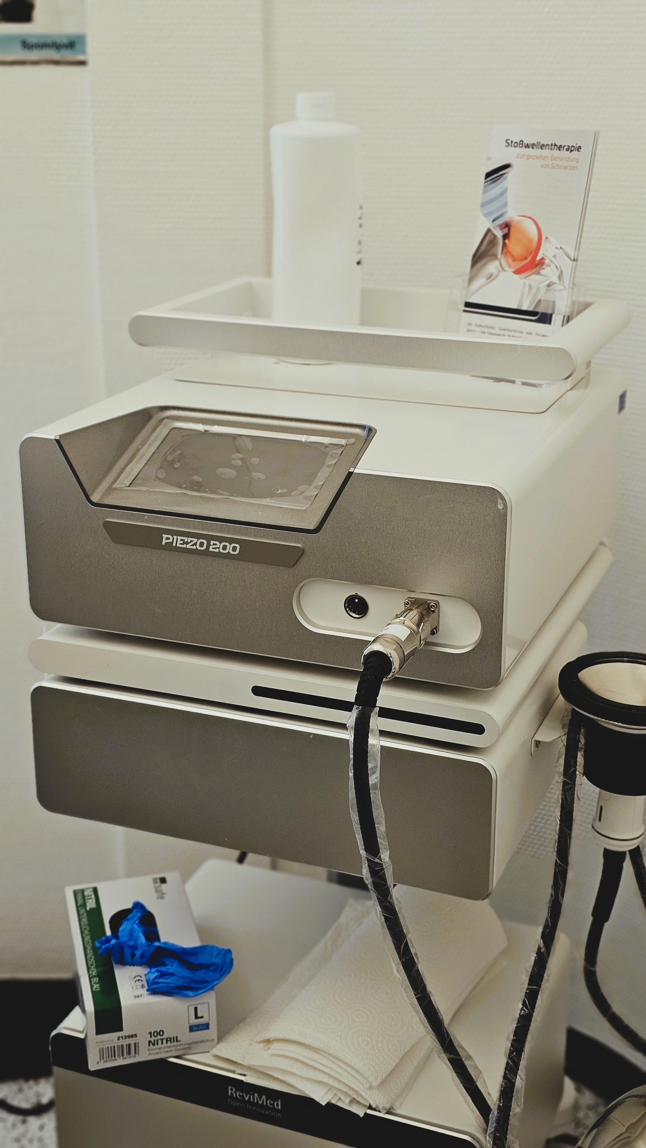 PIEZO 200 Stoßwellentherapiegerät